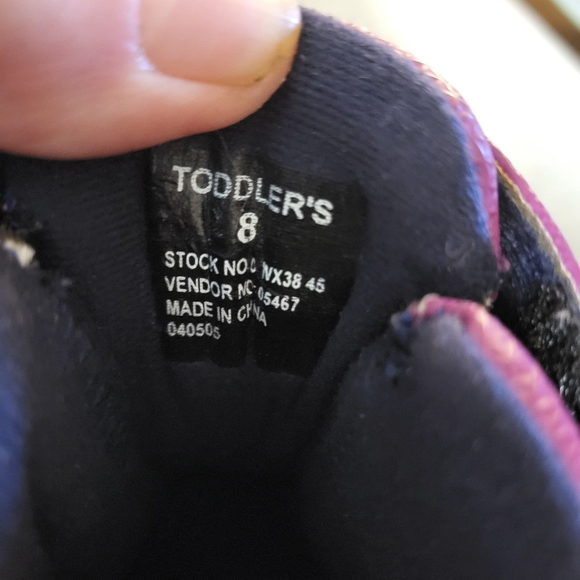 L.L. Bean Toddler size 8 winter boots. - Picture 4 of 5